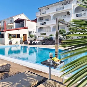 Appartement Silva With A View Of Sea, Trogir